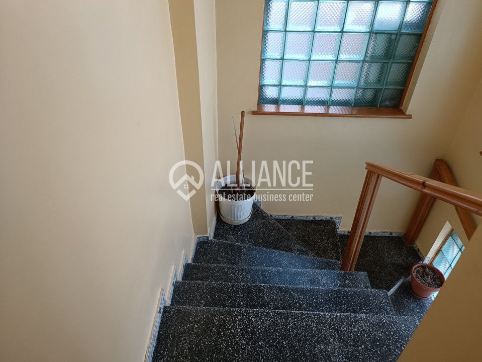 CENTRU PIATA UNIRII(COD03) - Birou cu terasa si grup sanitar propriu ! - Poză 14