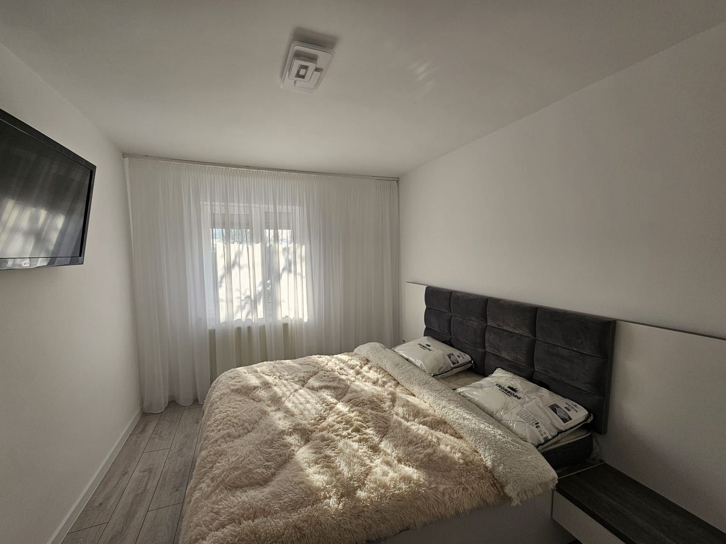 Inchiriere apartament modern, nou, Trivale - Poză 2