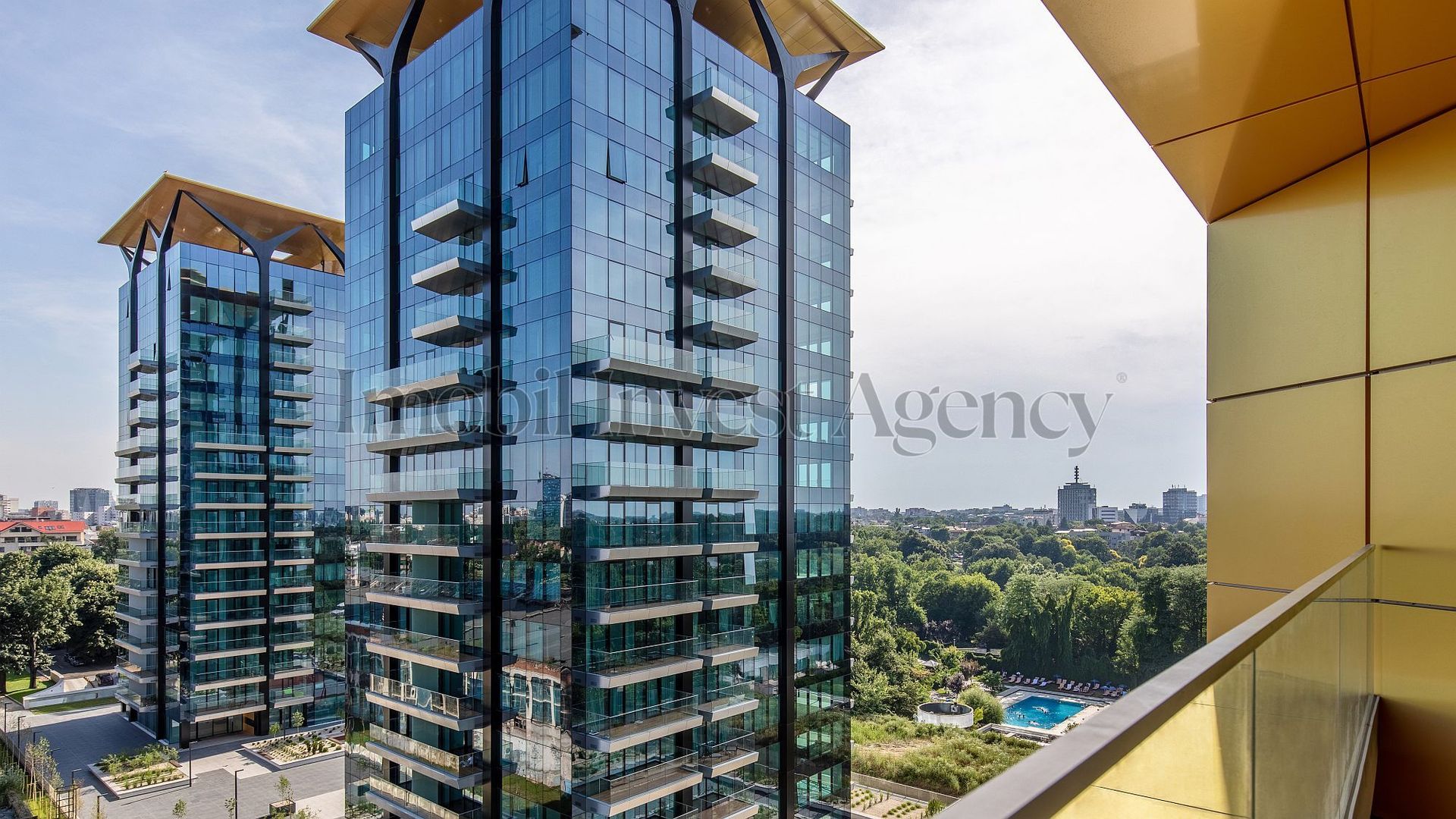 One Mircea Eliade - Poză 3