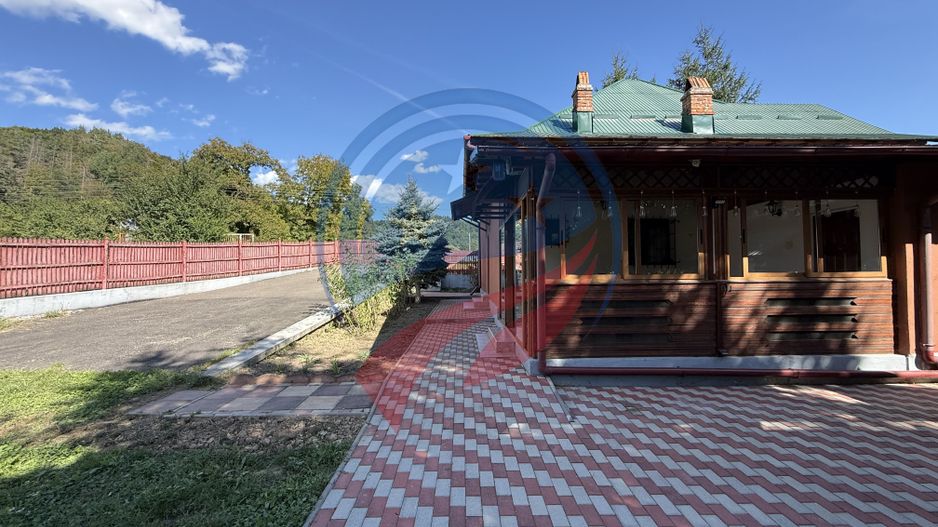 CASĂ DE VÂNZARE – MĂLURENI, JUDEȚUL ARGEȘ | 154 MP | TEREN 2.100 MP - Poză 29