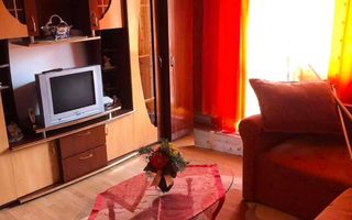 Apartament 3 camere 60 mp | zona Vasile Aaron | etajul 4 | - Poză 7