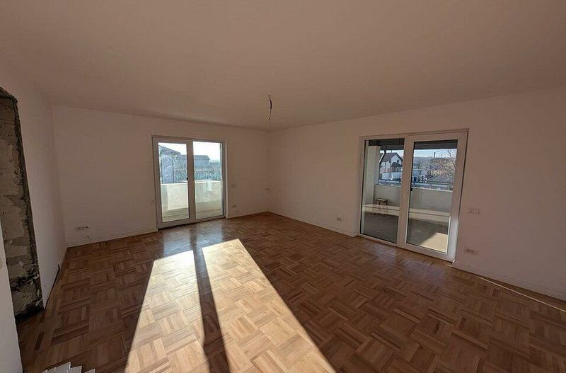 Casă Spațioasă 242 mp Utili și 600 mp Teren – Dragomirești-Deal - Poză 14