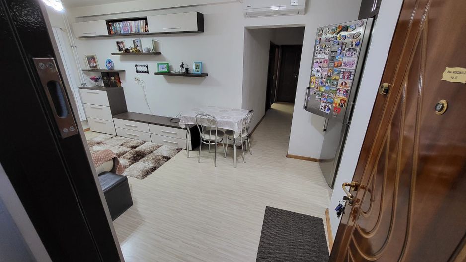 De vânzare – Apartament 3 camere, 70 mp, Mega Mall, complet mobilat - Poză 1