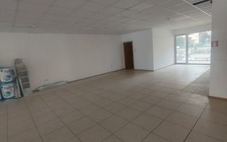 Spatiu comercial de închiriat, zona Tractorul, vizavi de Mall Coresi - Poză 4