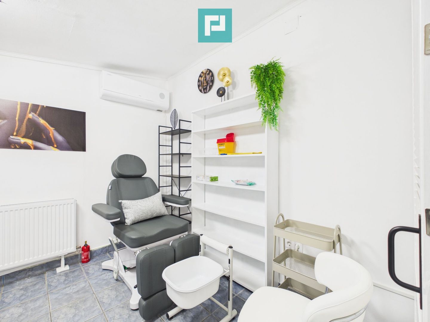 Spațiu comercial, complet aranjat, Velența - Poză 8