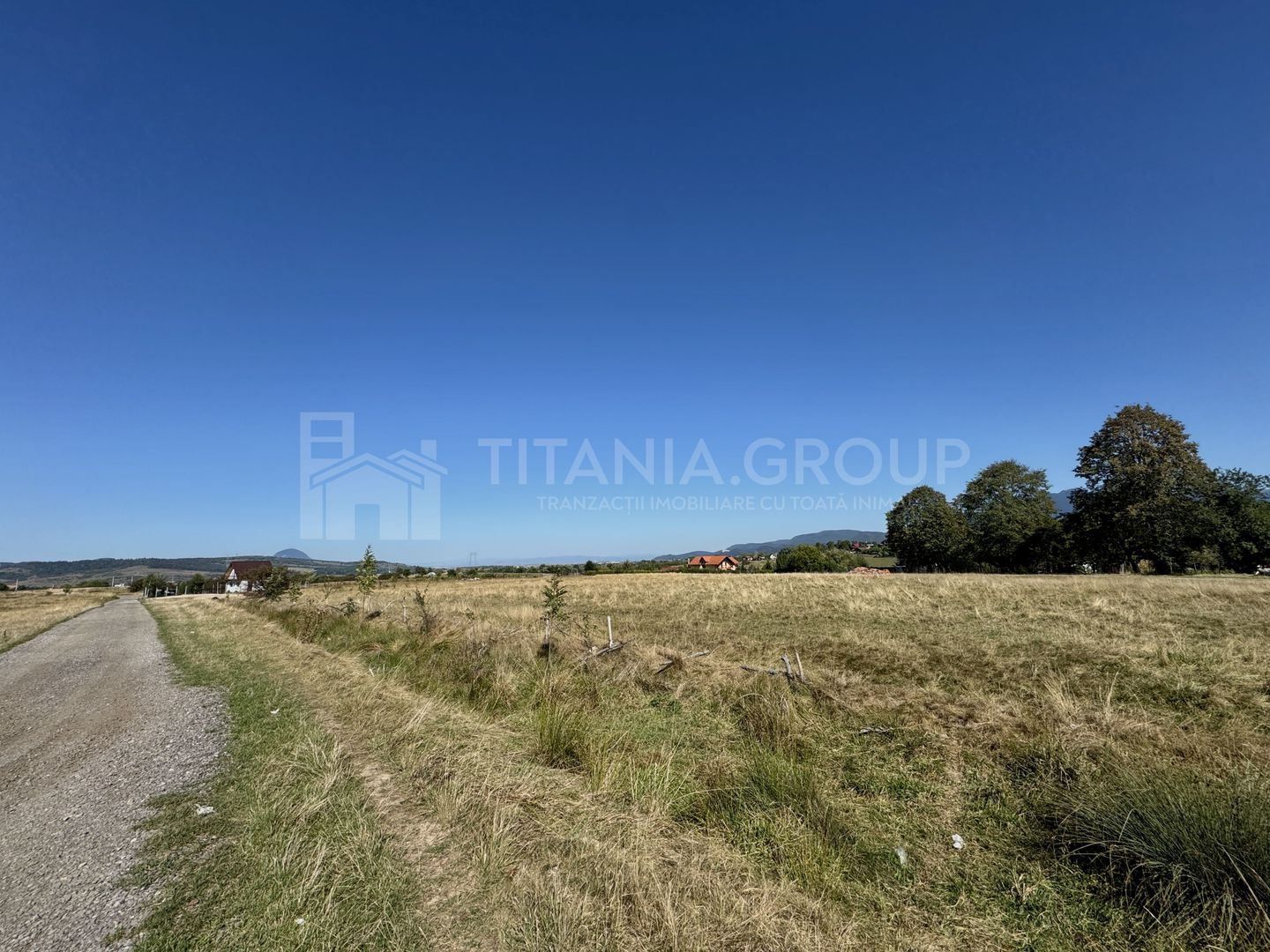 Teren intravilan parcelabil, priveliște spre munți, Sohodol, Bran - Poză 13