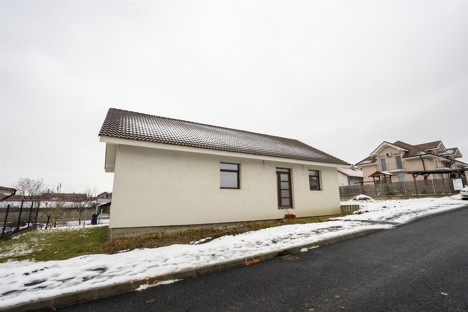 Casa de vanzare Parter Zona dealuri Oradea - Poză 2