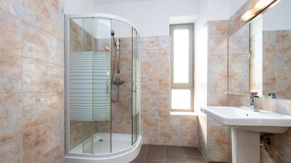 Parter in vila 4 camere || lux cu gradina proprie || OMV Petrom City - Poză 16