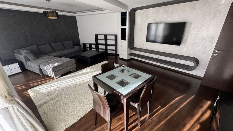 Apartament cu 2 camere cu centrala proprie la 7 min de metrou Piata Muncii - Poză 1