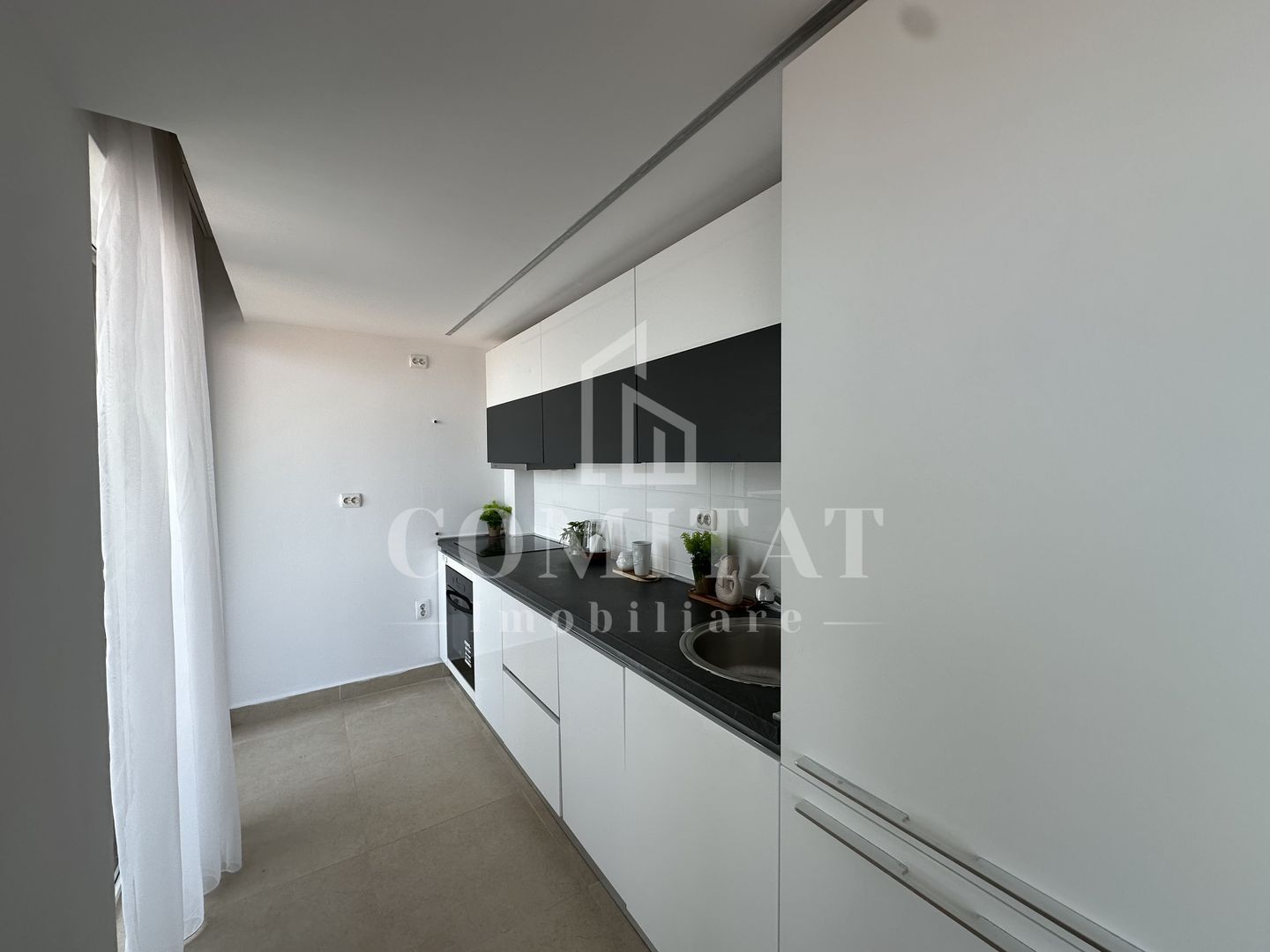 Penthouse cu 5 camere | Apartament pe 2 niveluri | Bună Ziua - Poză 4