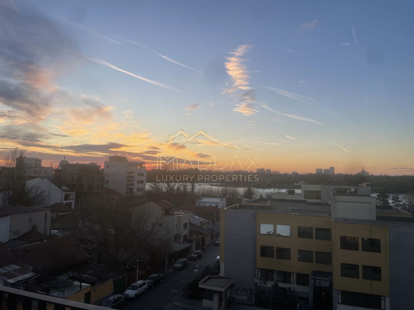 **APARTAMENT ELEGANT** FLOREASCA **CU VEDERE SPECTACULOASA CATRE LAC - Poză 16