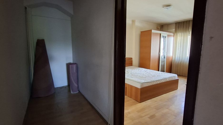 Apartament cu 3 camere - zona semicentrala - Poză 14