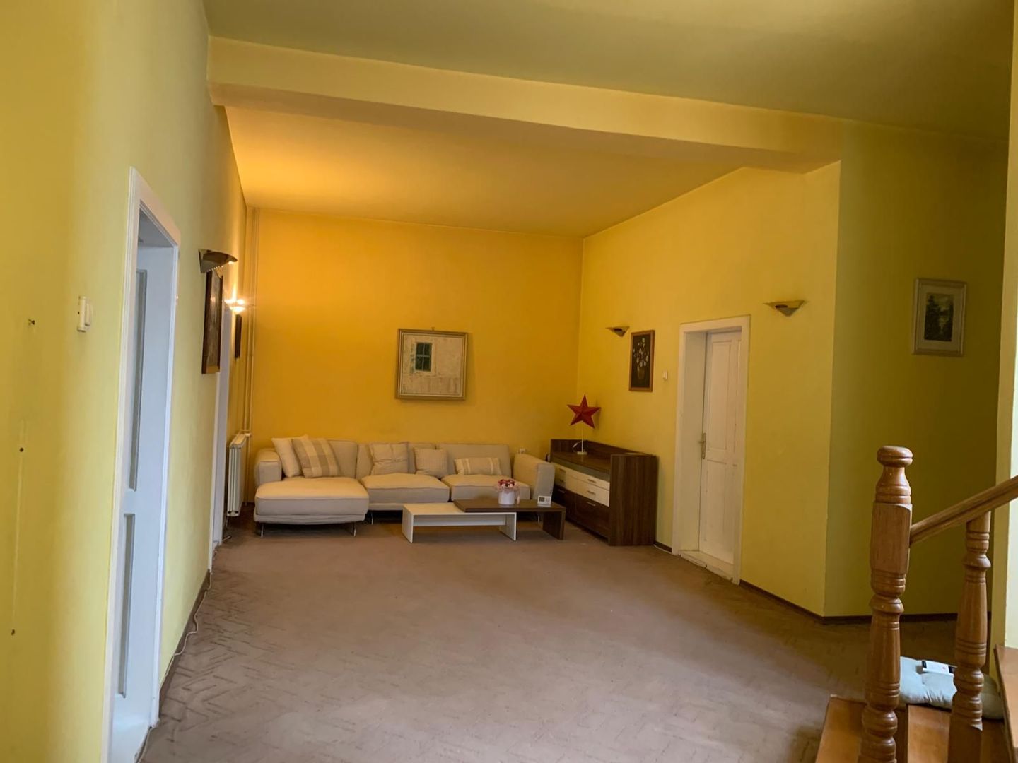 Casa versatila   P+E+M in zona  isorica Sinaia - Poză 2