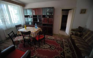 Apartament cu trei camere de vânzare in zona Micro 4 - Poză 4