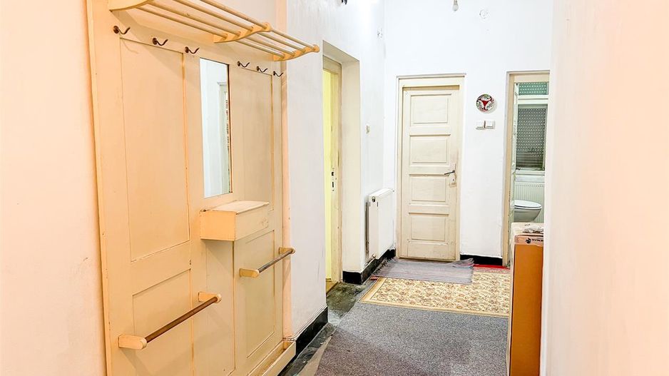 Decomandat, spatios, etaj 1, cadru cu verdele naturii, Zarnesti, Brasov - Poză 4