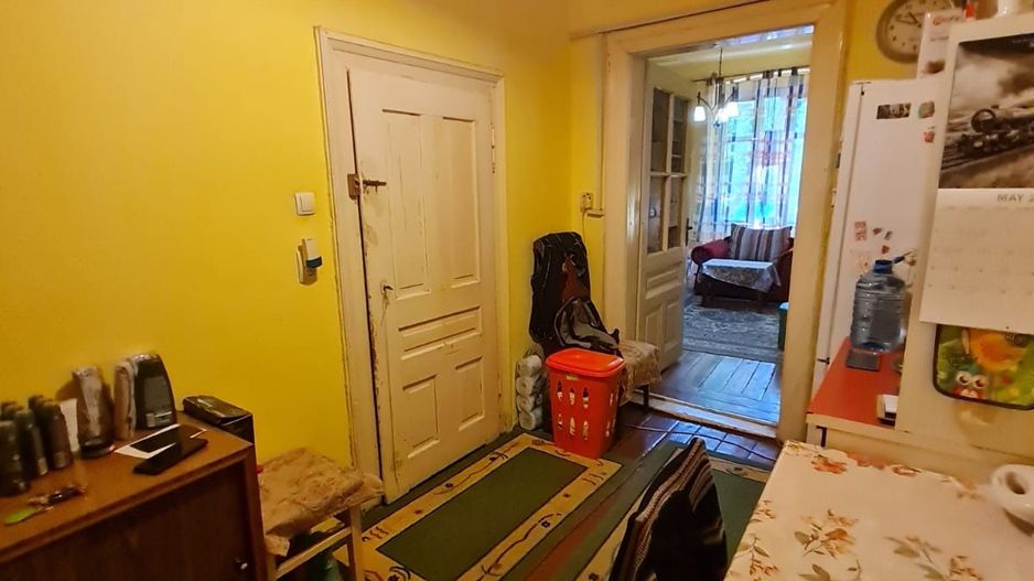 Apartament 2 camere,curte comuna/4 proprietari - Poză 21