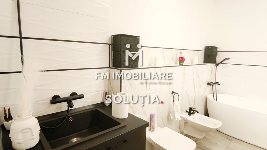 Casă deosebită, modernă și complet utilată în Săsar - Poză 18