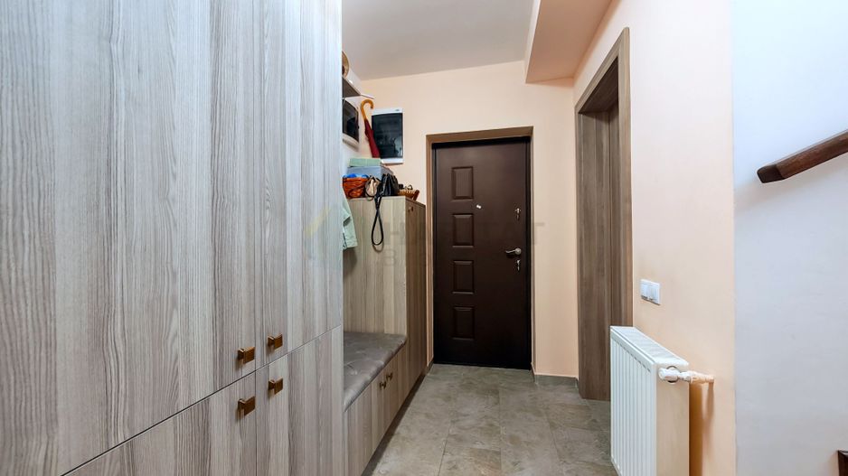 Prima inchiriere, vila cocheta, cu accente exotice - Poză 10