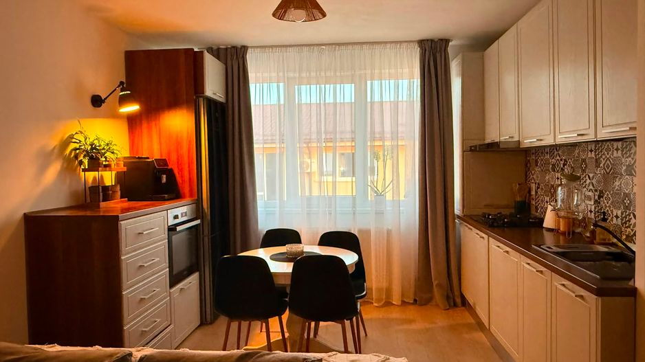 Apartament de vanzare cu 3 camere | Floresti | Str. Profesor Ioan Rusu - Poză 2