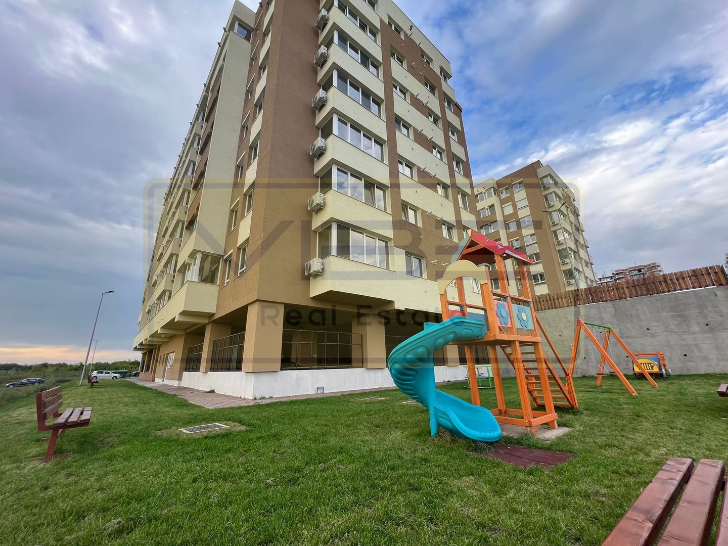 Apartament  2 camere +parcare Copou - Rasarit de Soare - Poză 35