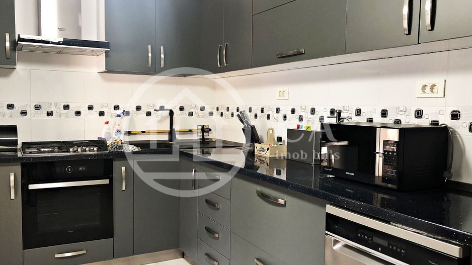 Casa cu 4 camere de inchiriat in zona Episcopia, Oradea - Poză 6