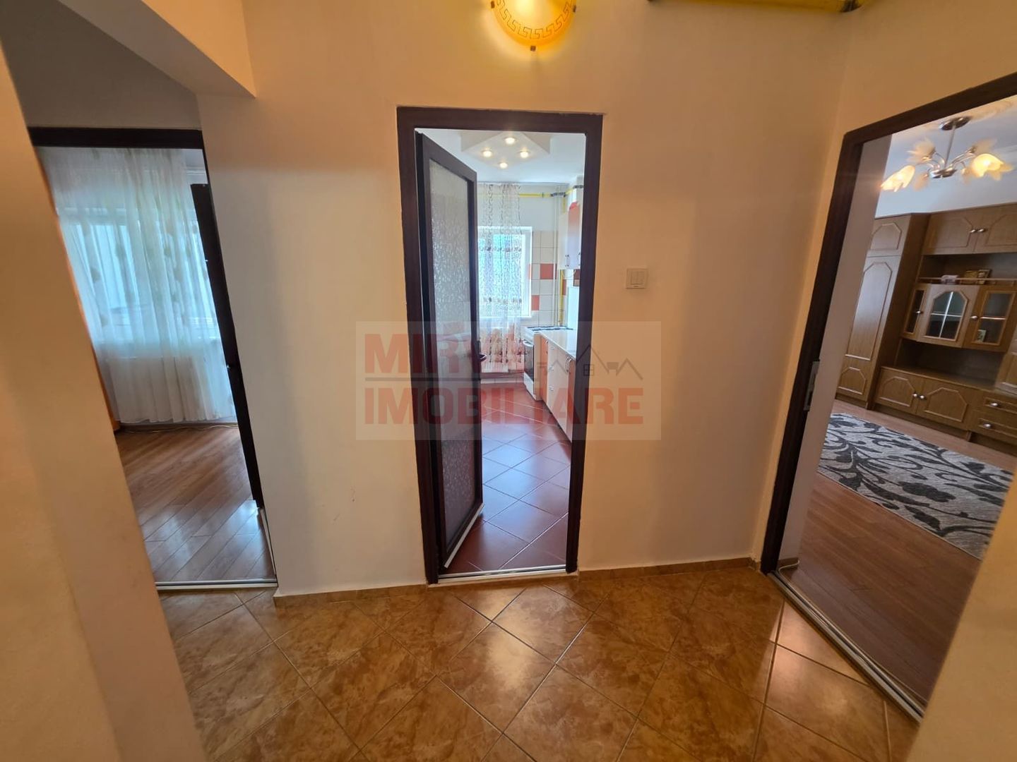 Apartament 2 camere de inchiriat – zona Republicii, mobilat si utilat - Poză 6