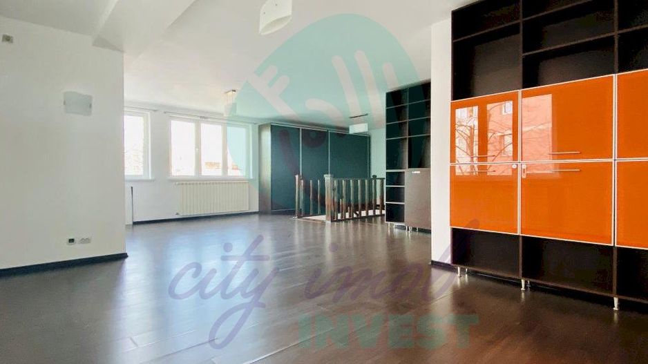 Apartament 6 camere tip dublex - Poză 2