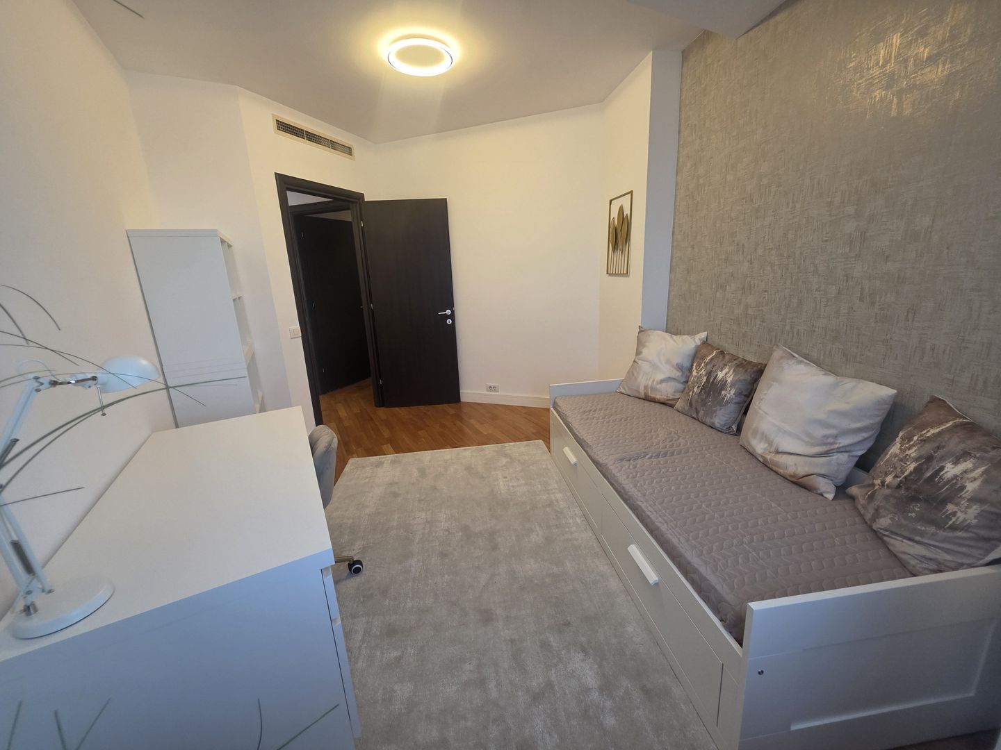 3 camere | 100 mp balcon+TERASA | Herastrau | Vedere libera - Poză 9