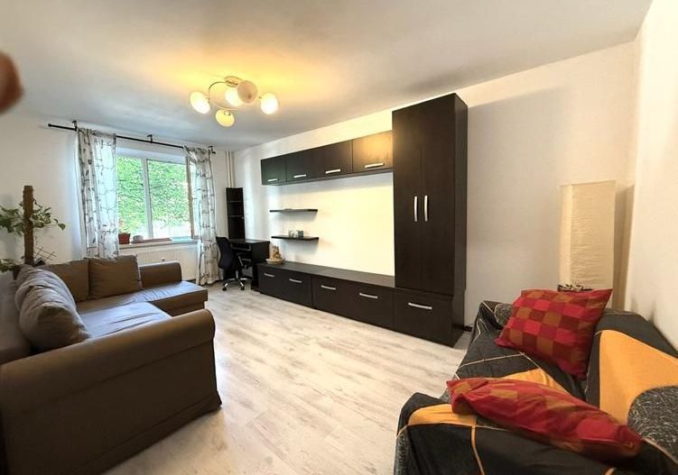 Apartamente cu 3 camere de închiriat , Militari-Uverturii - Poză 1