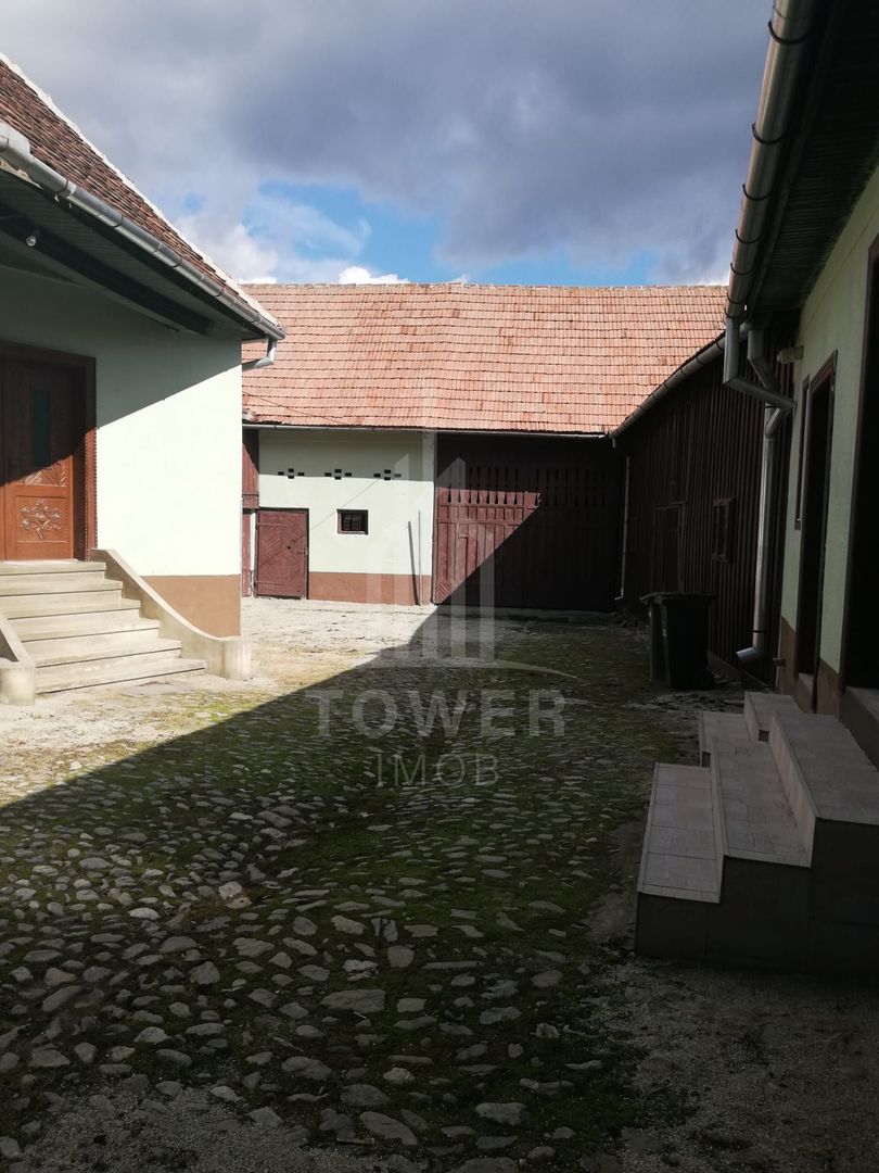 Casă tradițională de vânzare în Fântânele- vedere superba spre munti - Poză 11