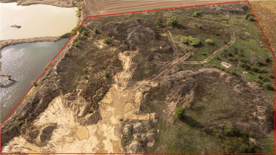 Teren extravilan Oradea langa autostrada Bors - Poză 1