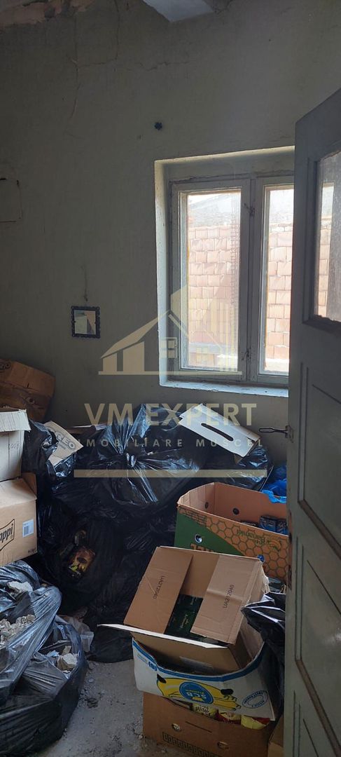 VILA 6 CAMERE, 126 MP, CENTRU CAMPULUNG - Poză 9