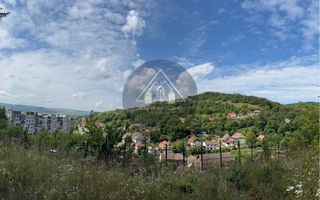 Teren Wewern, Medias - Poză 3