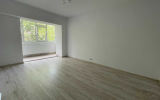 Apartament 3 Camere Decomandat Nicolina Prima Statie - Poză 8