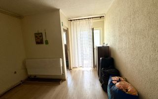 Garsoniera + balcon | Parter | Zona Micro 17,  str. Ostrovului - Poză 3