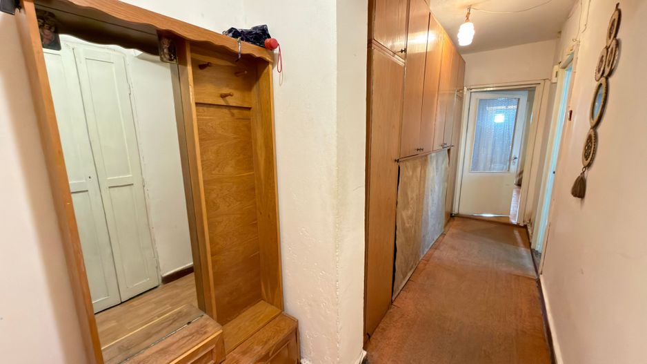 Apartament Ultracentral 3 camere Etaj I -Str. Mihai Viteazul 1- Carei - Poză 6