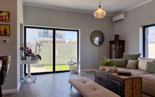 Vila 4 camere, curte amenajata | Strada Petre Ispirescu - Poză 17