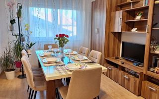 Apartament 4 camere Complexul Studentesc etaj 1 - Poză 3