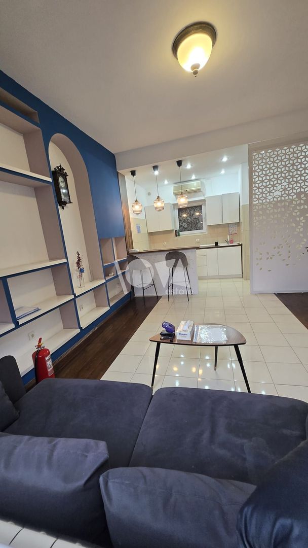 De închiriat: vilă interbelică - stradal - Berzei-190 mp utili - Curte - Poză 3