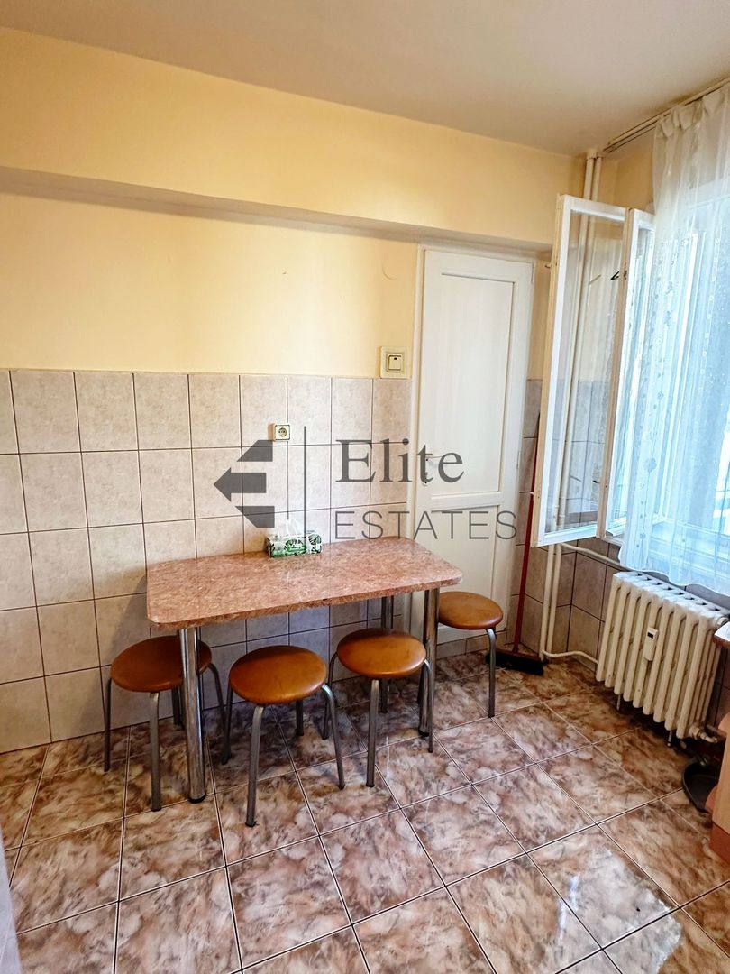 Apartament de închiriat cu 3 camere in  Oradea, Bulevardul Decebal - Poză 5