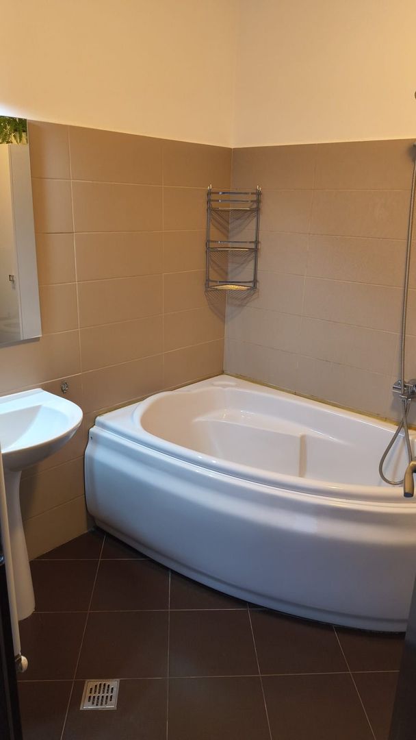 Apartament 2 camere de inchiriat, bloc nou, parcare -Bulevardul Timisoara - Poză 6