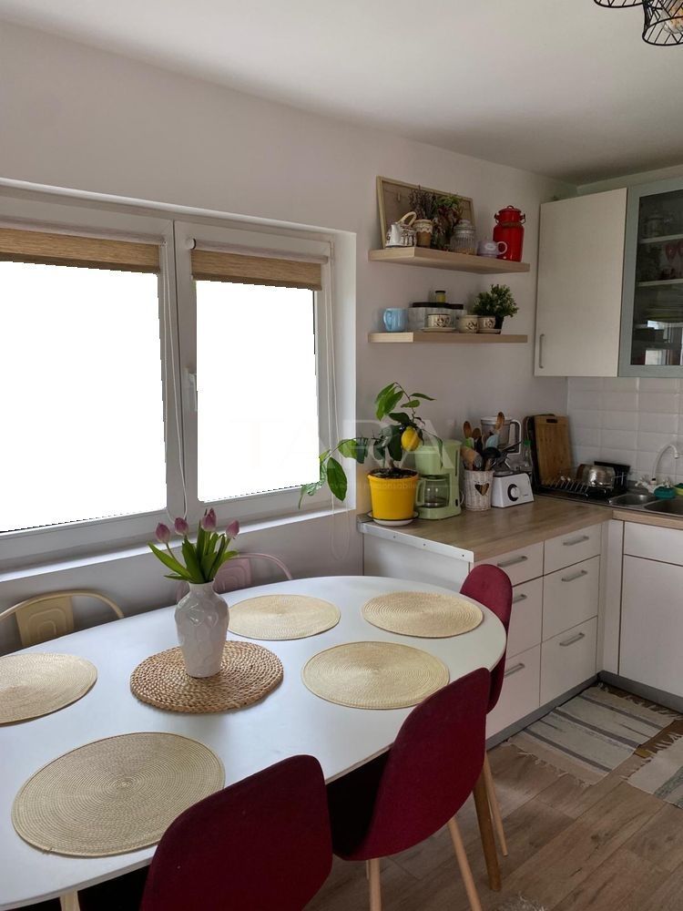 Casa  deosebita in mijlocul naturii - Poză 3