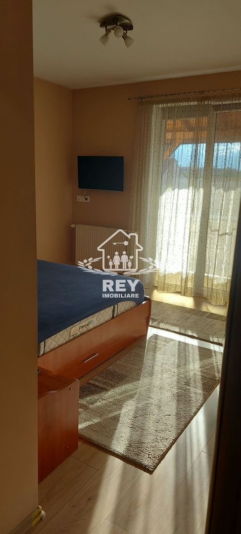PROPRIETAR , Inchiriez apartament modern 3 camere , zona Turnisor, P privata - Poză 10