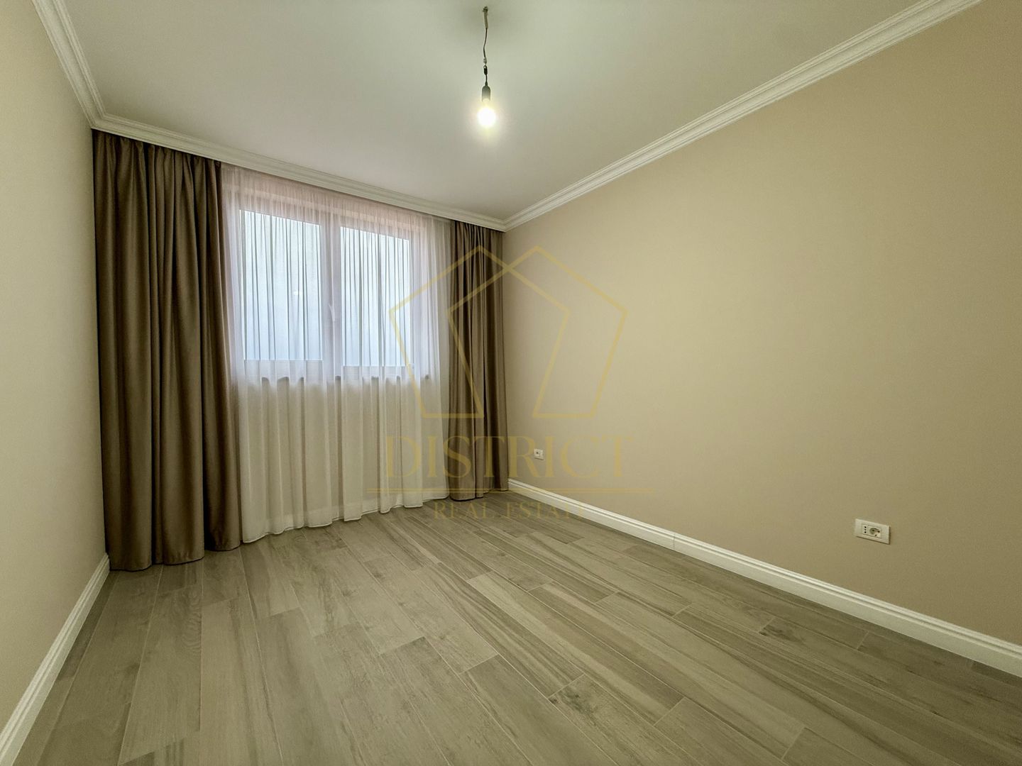 Duplex despartit prin perete dublu 127 mp utili | Sacalaz - Poză 10