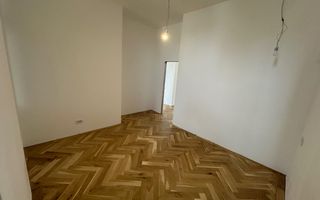 Apartament renovat în clădire istorică - are garaj - Poză 13