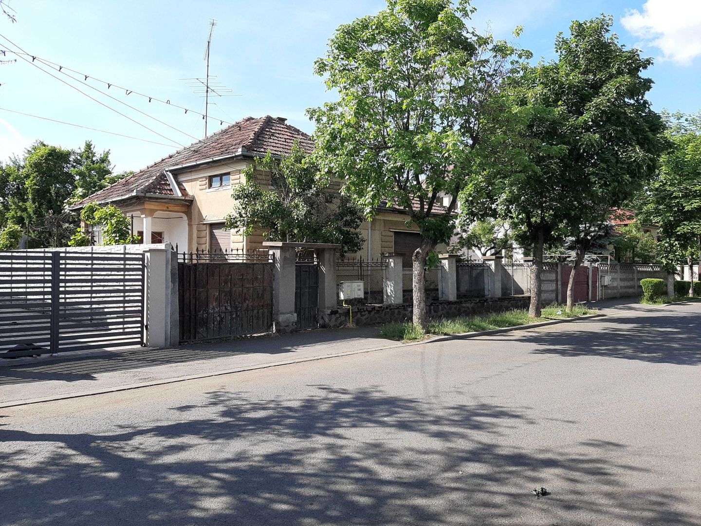 BRASADAS vinde casa individuala 3 cam 6 ari zona 14 Mai. - Poză 2