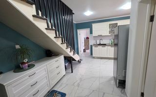 Apartament 3 camere + mansarda, cu garaj și boxă, mobilat, bloc nou - Poză 1