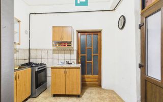 Casă la curte comună, zona Iosefin - Poză 4