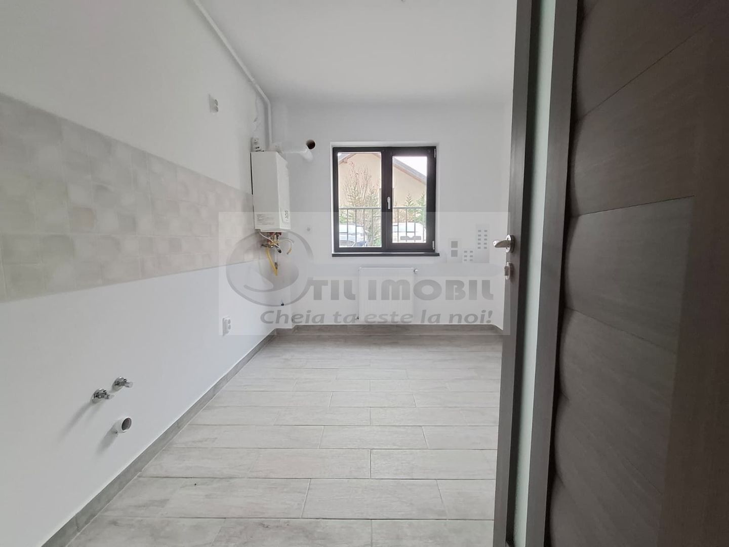 Apartament 2 camere, 55 mp de vanzare in Iasi Valea Lupului, intabulat - Poză 2