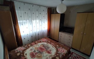 Vand apartament 3 camere, bloc BCA, Micro 16,Satu Mare - Poză 2